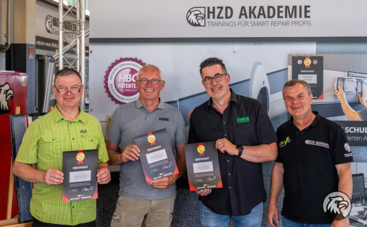  Neues aus der Akademie