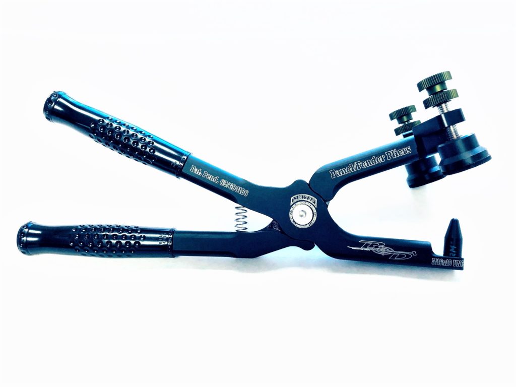 panelplier3-1024x768 Kotflügelzange – Bild 1